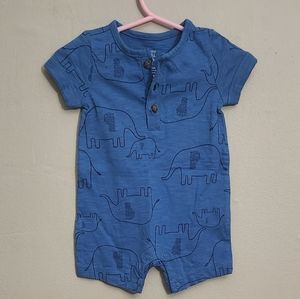 Carter's boy's elephant romper Size 3M
